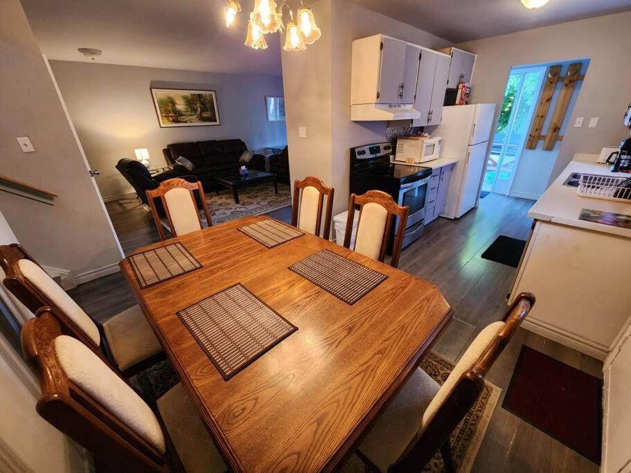 Entire 3 Bedroom House In Elliot Lake Eksteriør bilde